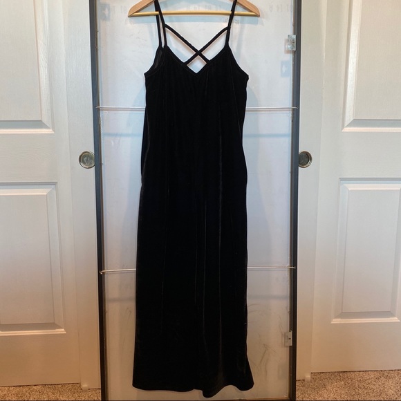 Velvet Jumpsuit/Romper with Pockets - Picture 2 of 3